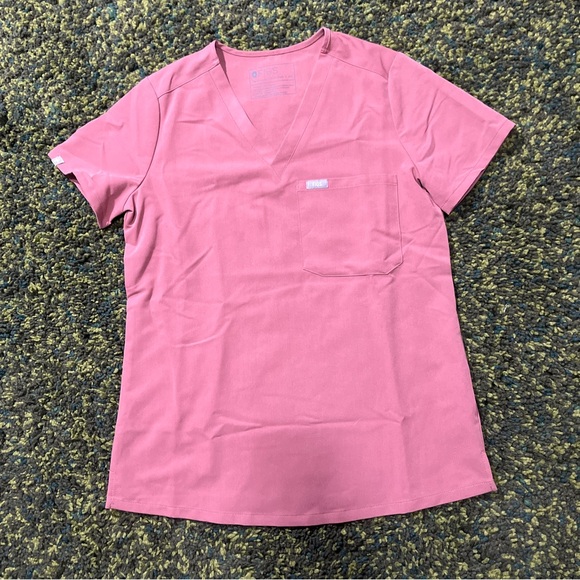 Figs Tops - FIGS Catarina Mauve Scrub Top (women’s XS)